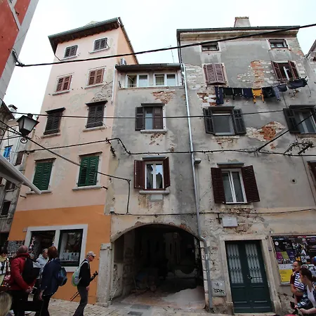 Apartment Mira
