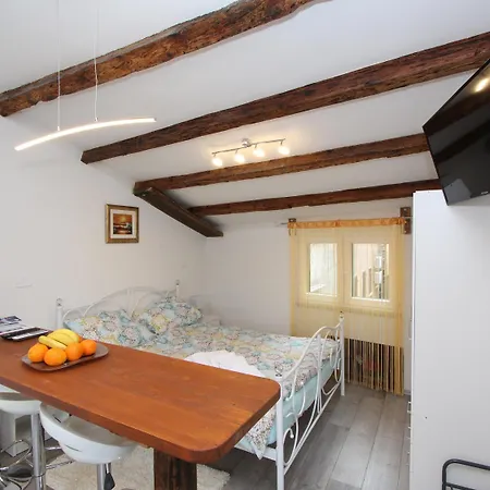 Apartment Mira Rovinj